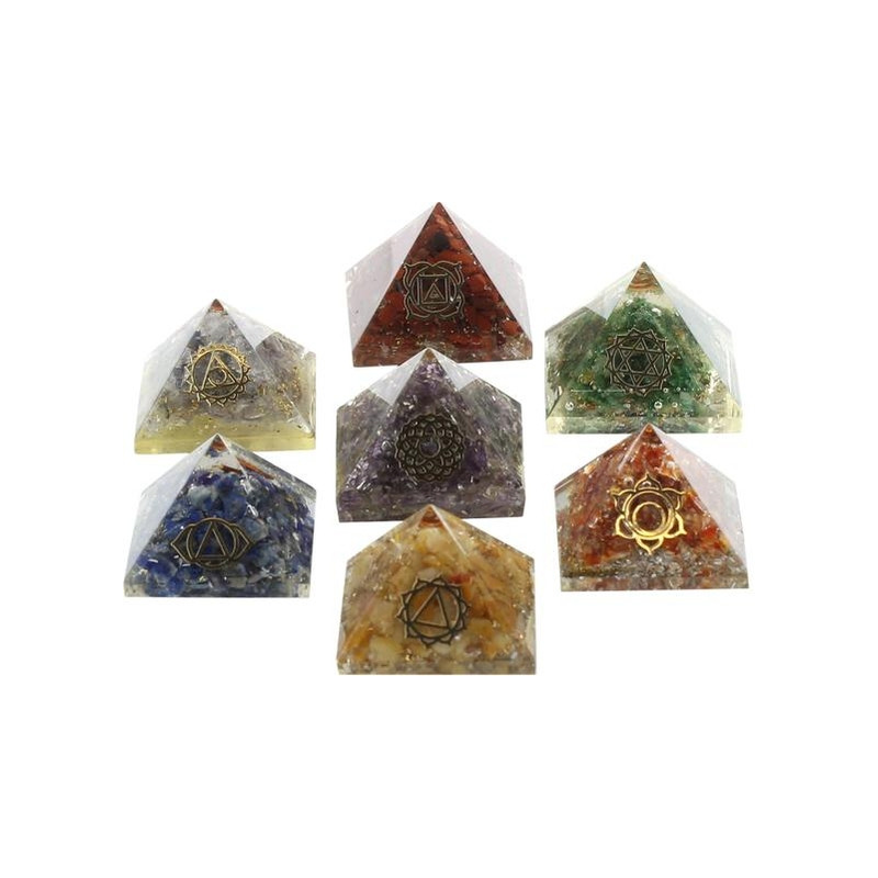 ensemble de 7 pyramides orgonite chakras